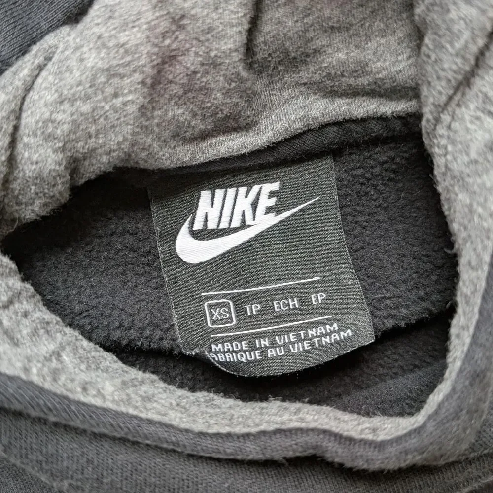 Nike Sportswear Boys Size XS Black Charcoal White Logo Club Pullover Hoodie